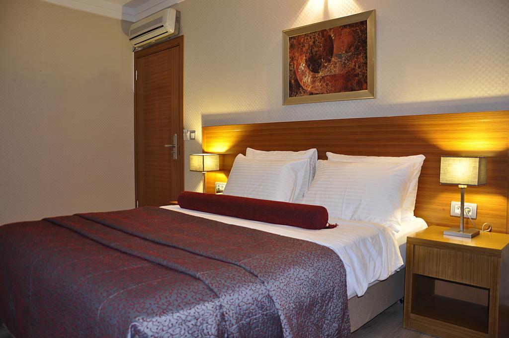 Island Hotel Istanbul Exterior photo
