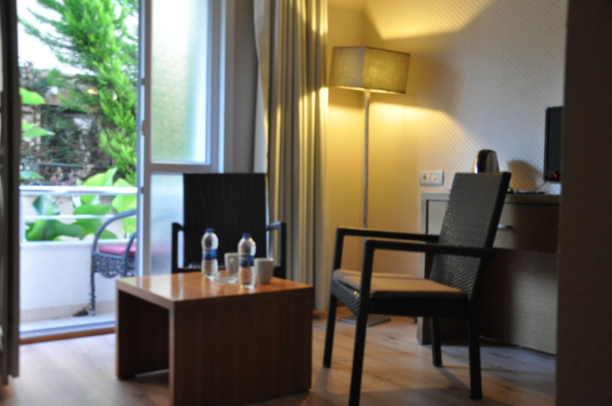 Island Hotel Istanbul Exterior photo