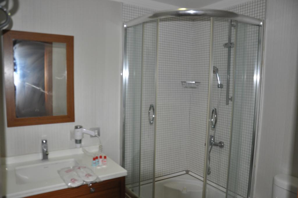 Island Hotel Istanbul Exterior photo