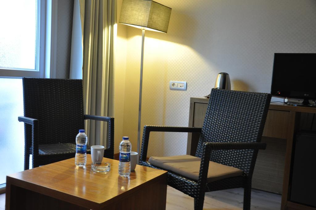 Island Hotel Istanbul Exterior photo