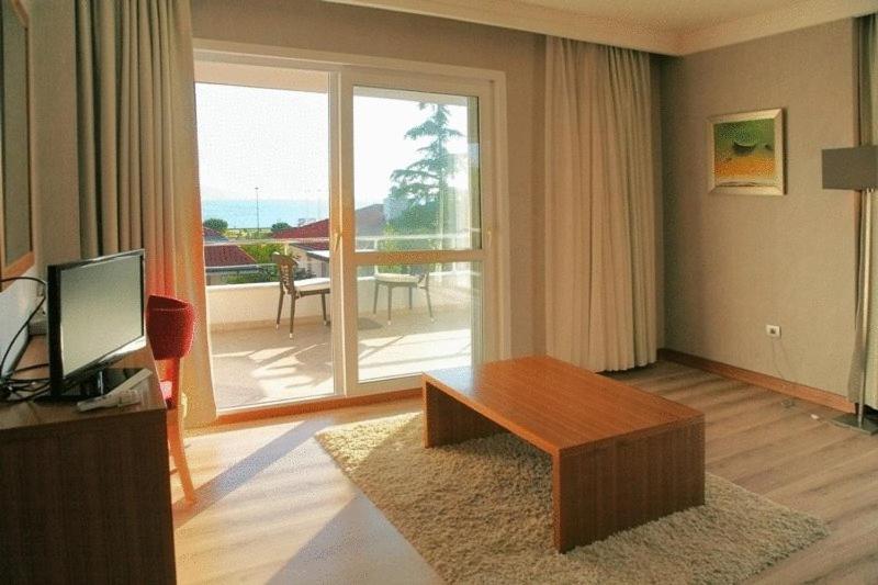 Island Hotel Istanbul Exterior photo